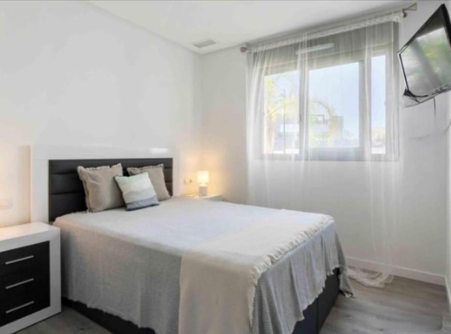 Apartment Victoria Holidays -vive La Experiencia 5 Estrellas Dehesa de Campoamor (Orihuela Costa)