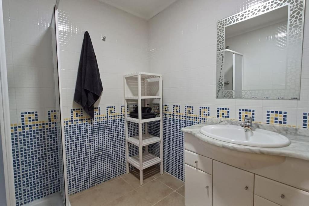 Apartment Con Piscina, Internet Y Netflix