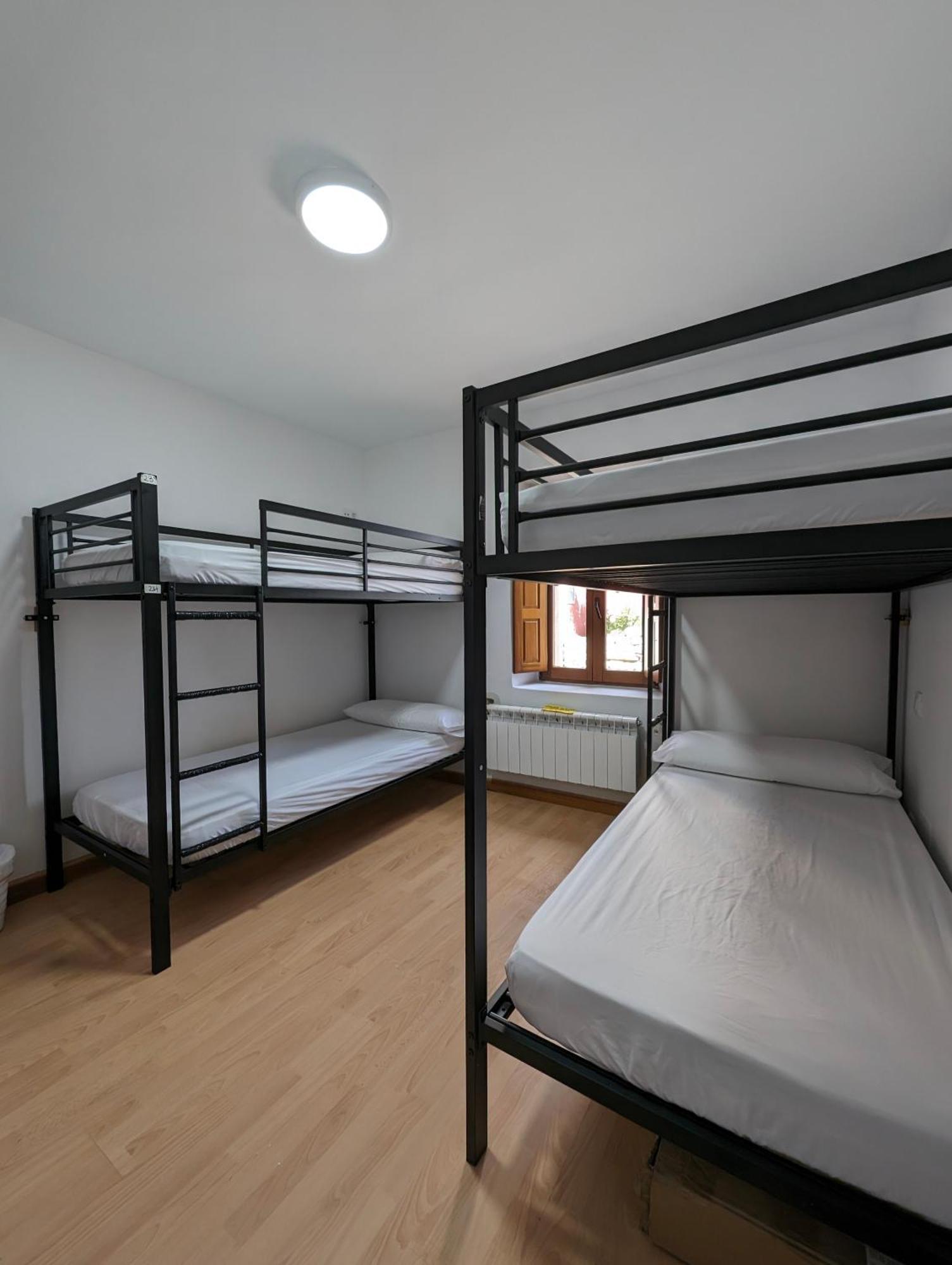 El Alfar/pilgrim Hostal *