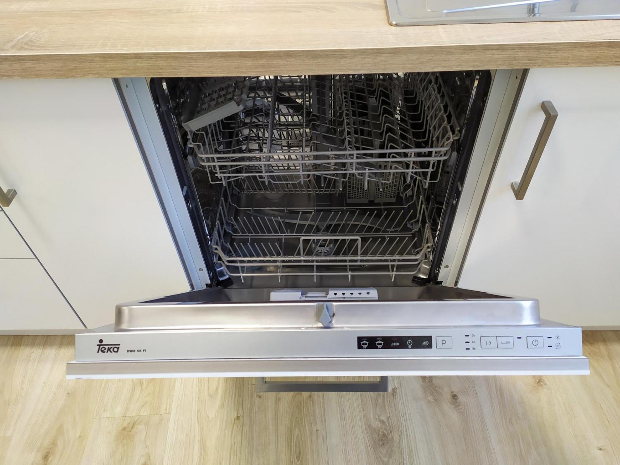 Piso Reformado Con Todos Los Servicios * A Coruna