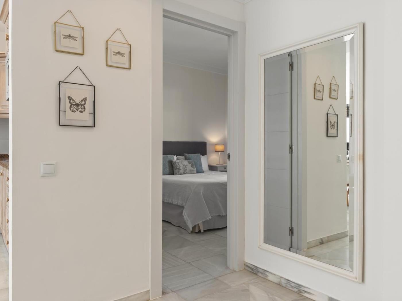 ático De 2 Dormitorios En Andalucía Del Mar Apartamento Marbella