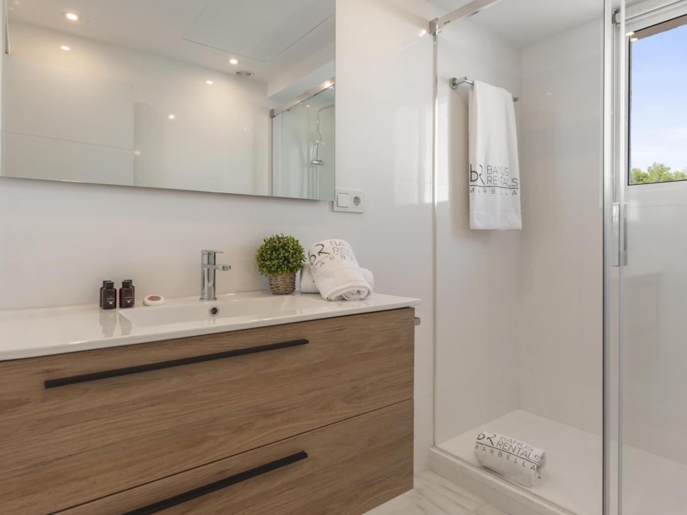 ático De 2 Dormitorios En Andalucía Del Mar Apartamento