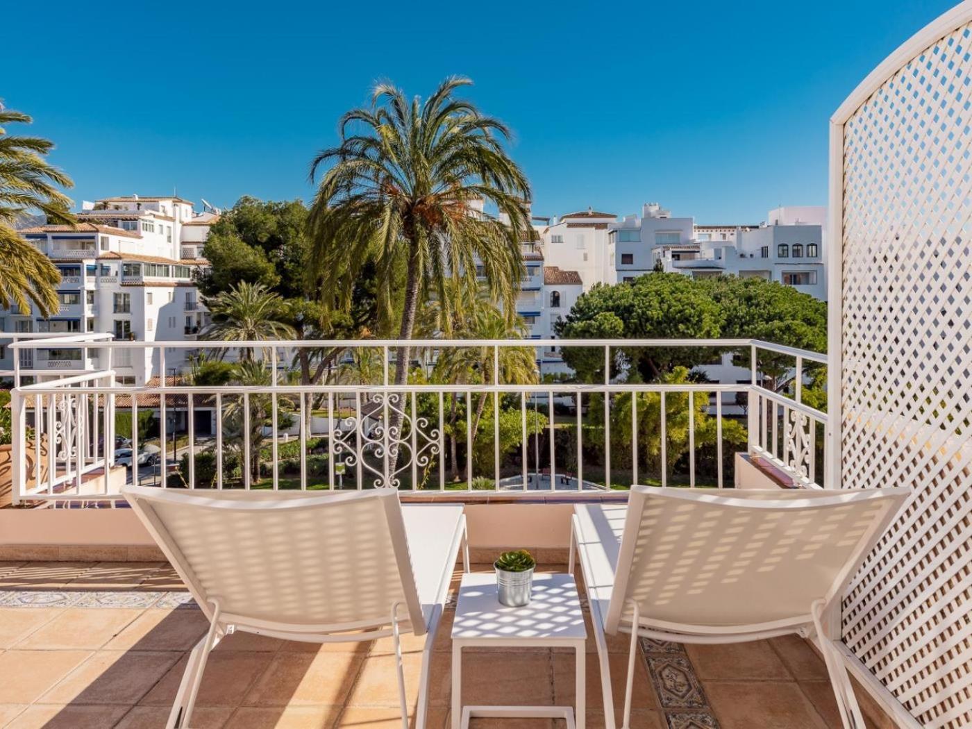 ático De 2 Dormitorios En Andalucía Del Mar