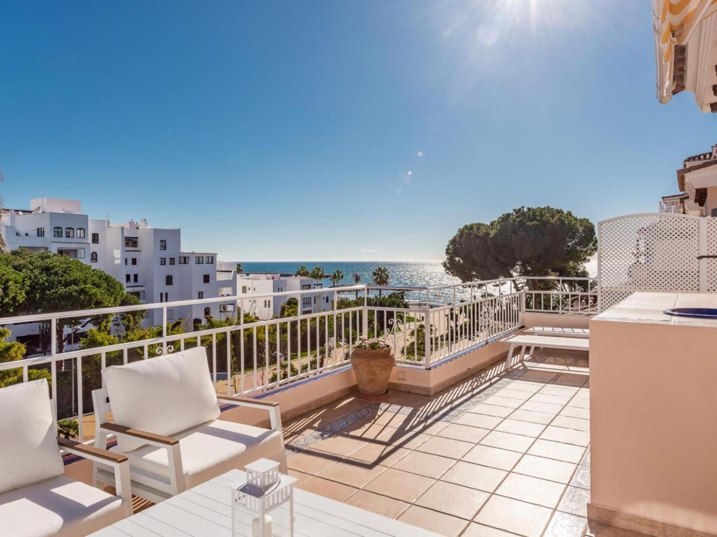 ático De 2 Dormitorios En Andalucía Del Mar Marbella