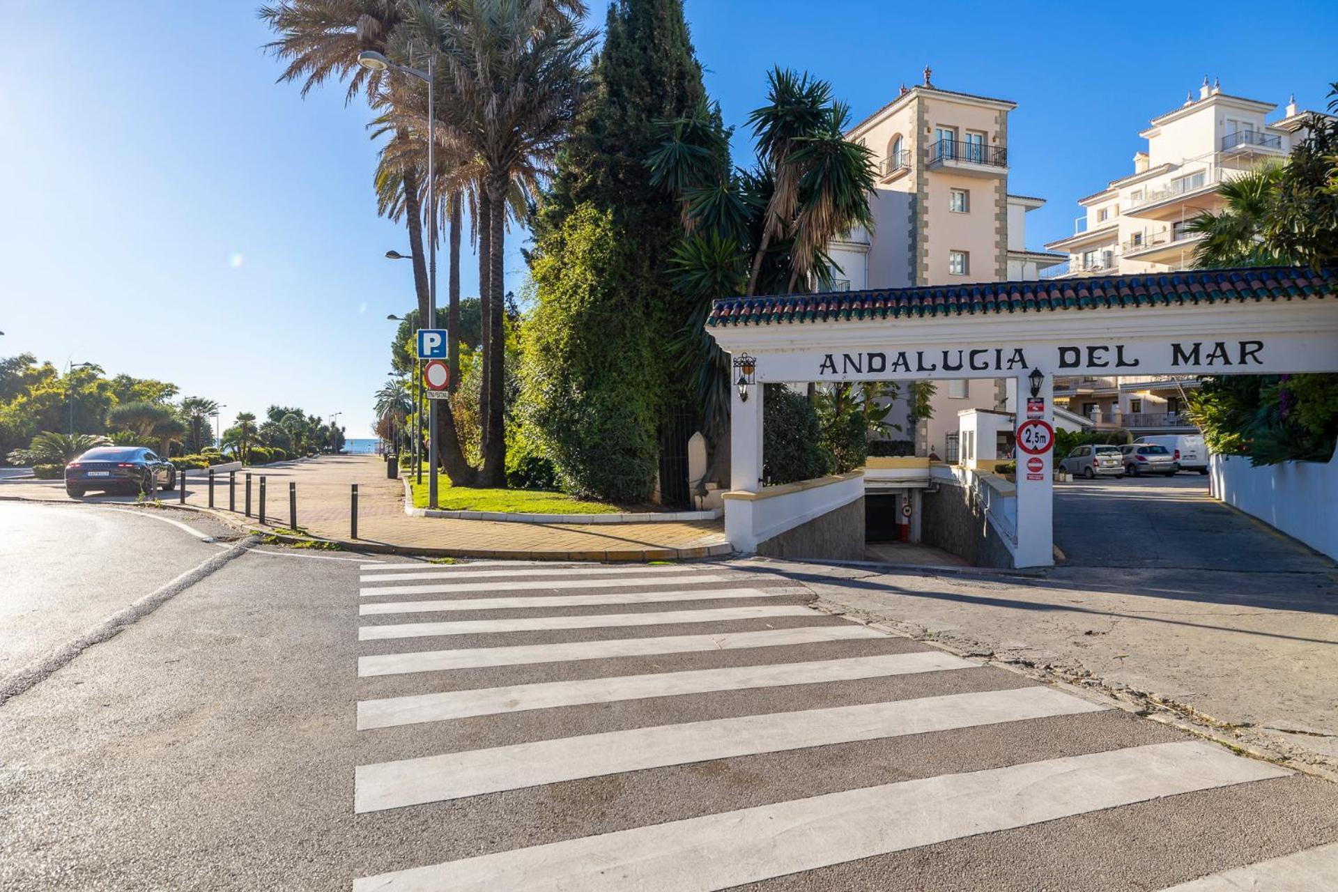 ático De 2 Dormitorios En Andalucía Del Mar