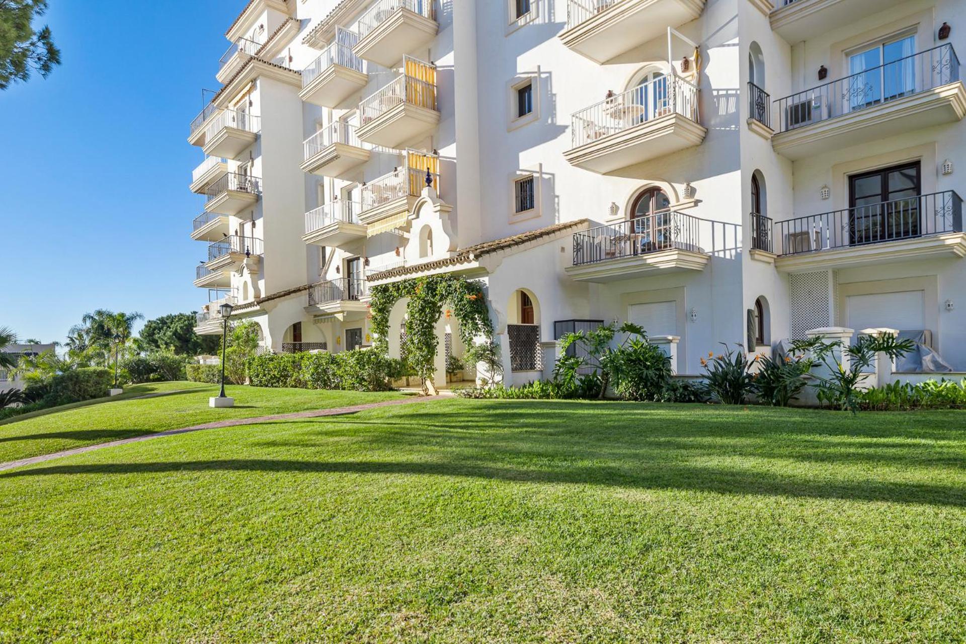 Apartamento ático De 2 Dormitorios En Andalucía Del Mar