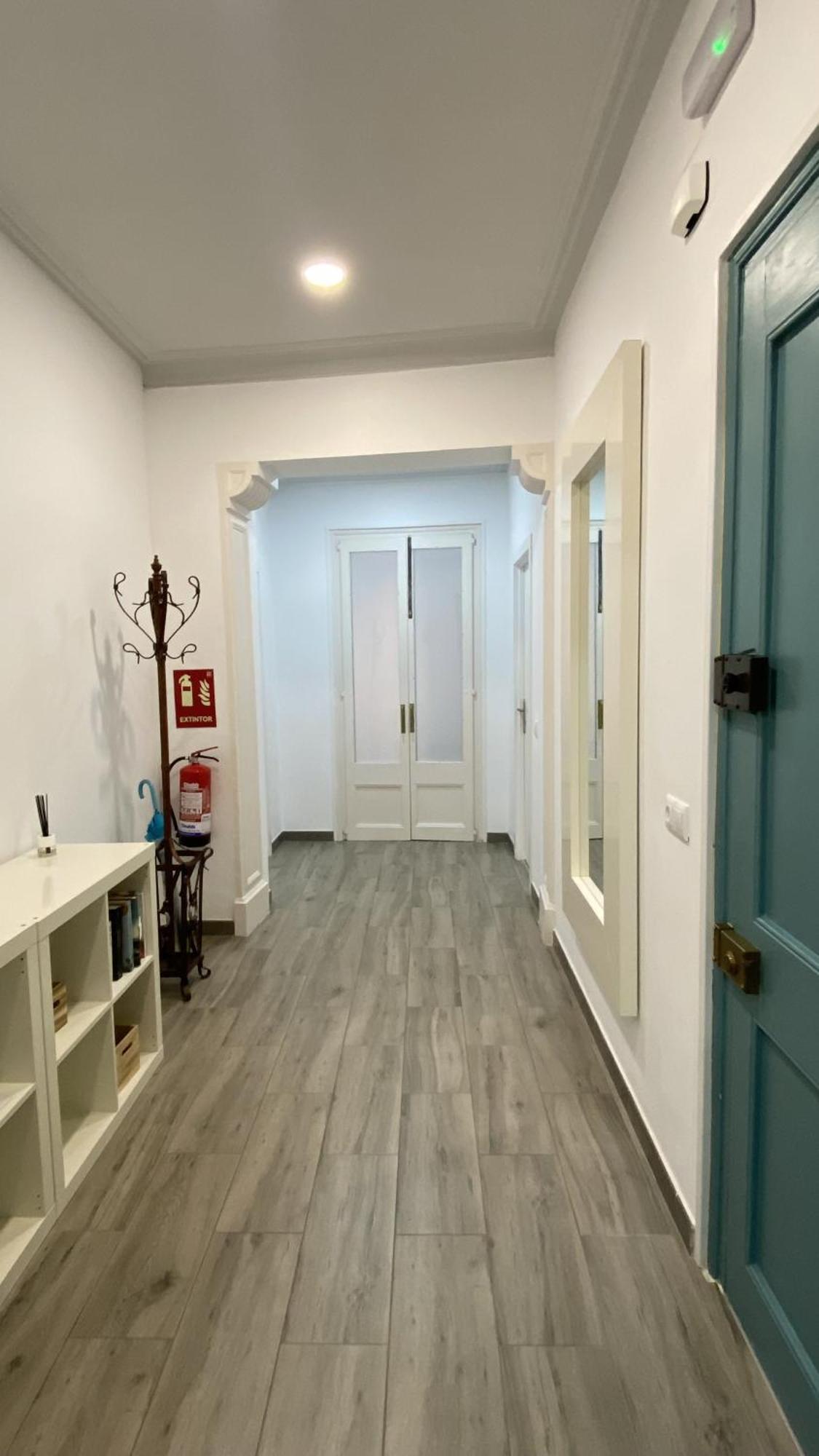 Cal Feliu - Piso Amplio En El Centro De Apartamento