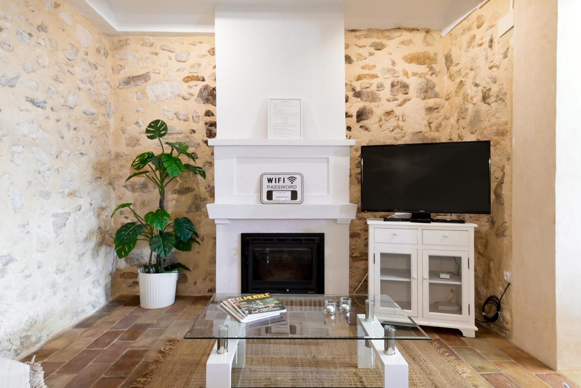 Casa Raul En Casco Antiguo De By Vero Holiday home *
