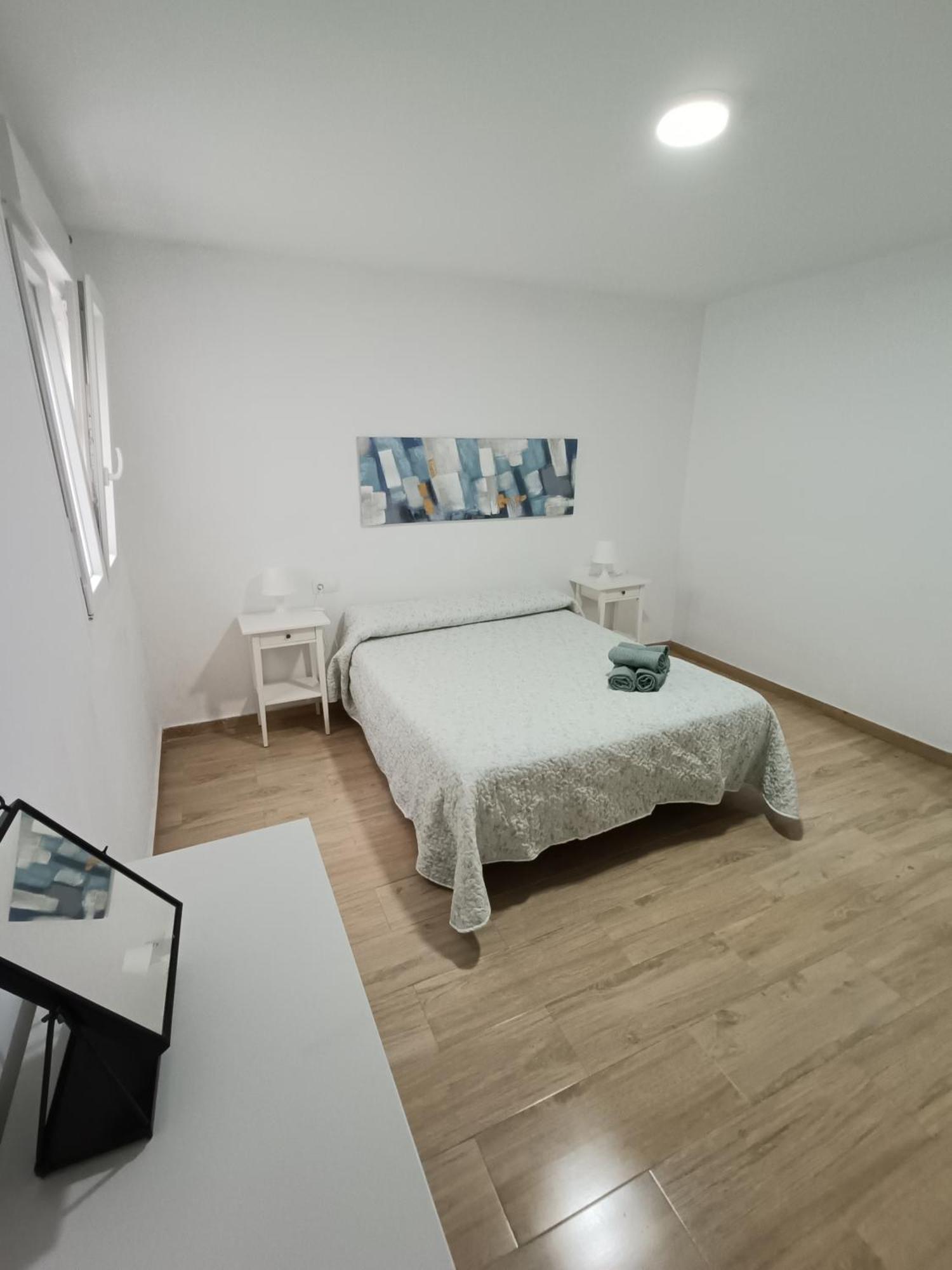 Piso Avenida Junto A La Playa Apartamento *