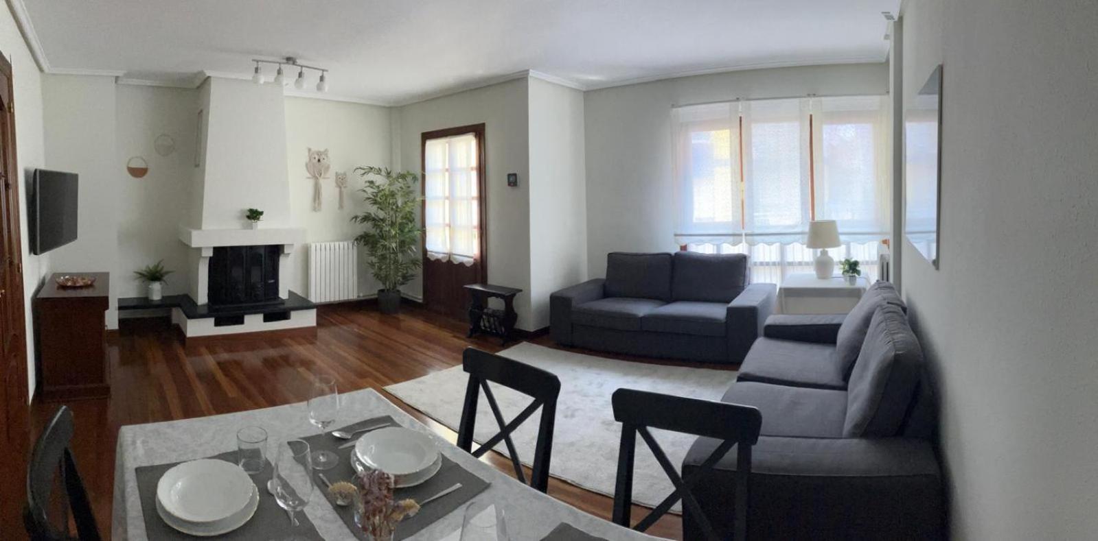 Duplex 122m2, 4 Dormitorios, 2 Banos Completos, Wifi 1gb Apartment