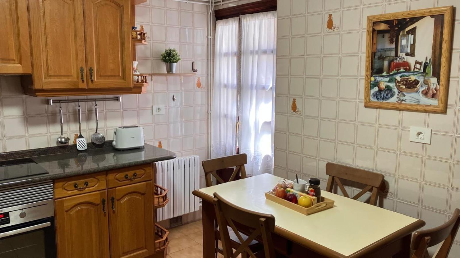 Apartment Duplex 122m2, 4 Dormitorios, 2 Banos Completos, Wifi 1gb