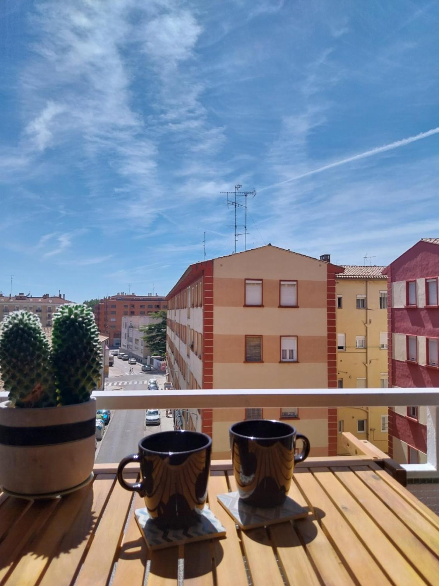 Grande En Apartamento Huesca