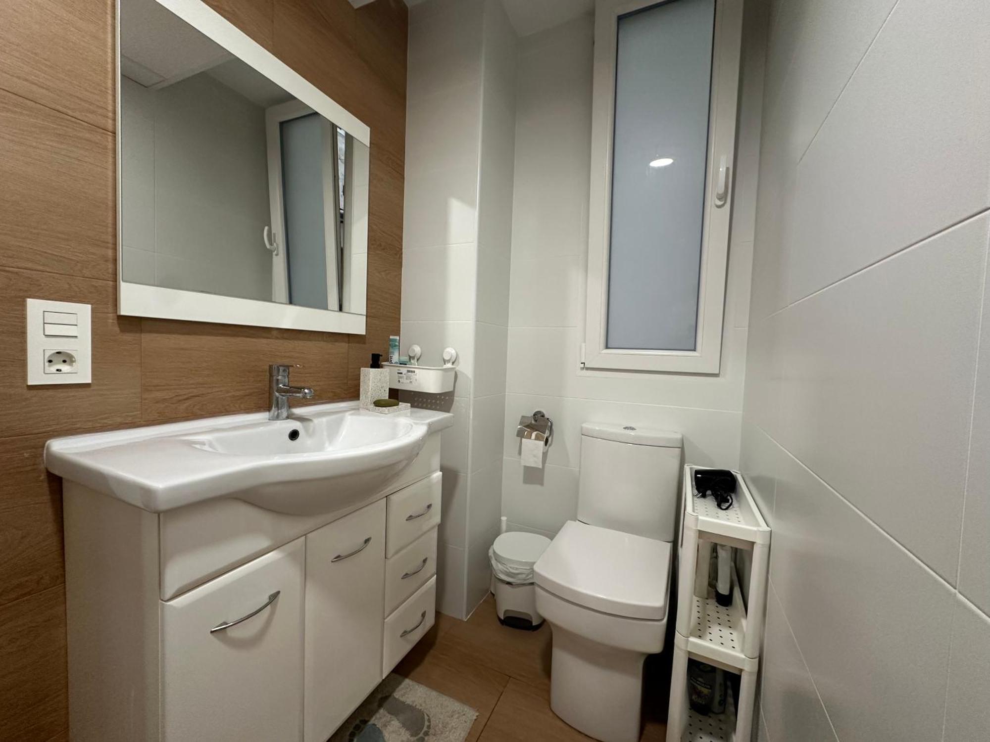 Homestay Mirador 2 Del Mercado - Con Bano Privado En El Centro De La Ciudad Vella *