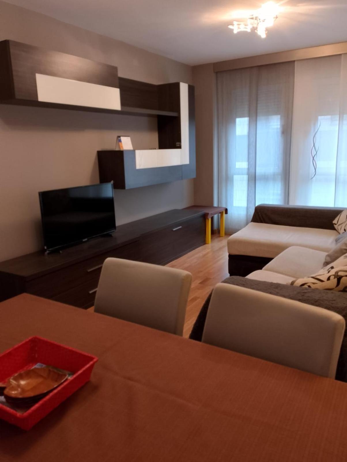 Apartamento Apartamento Con Garaje Y Piscina Vut4780as *