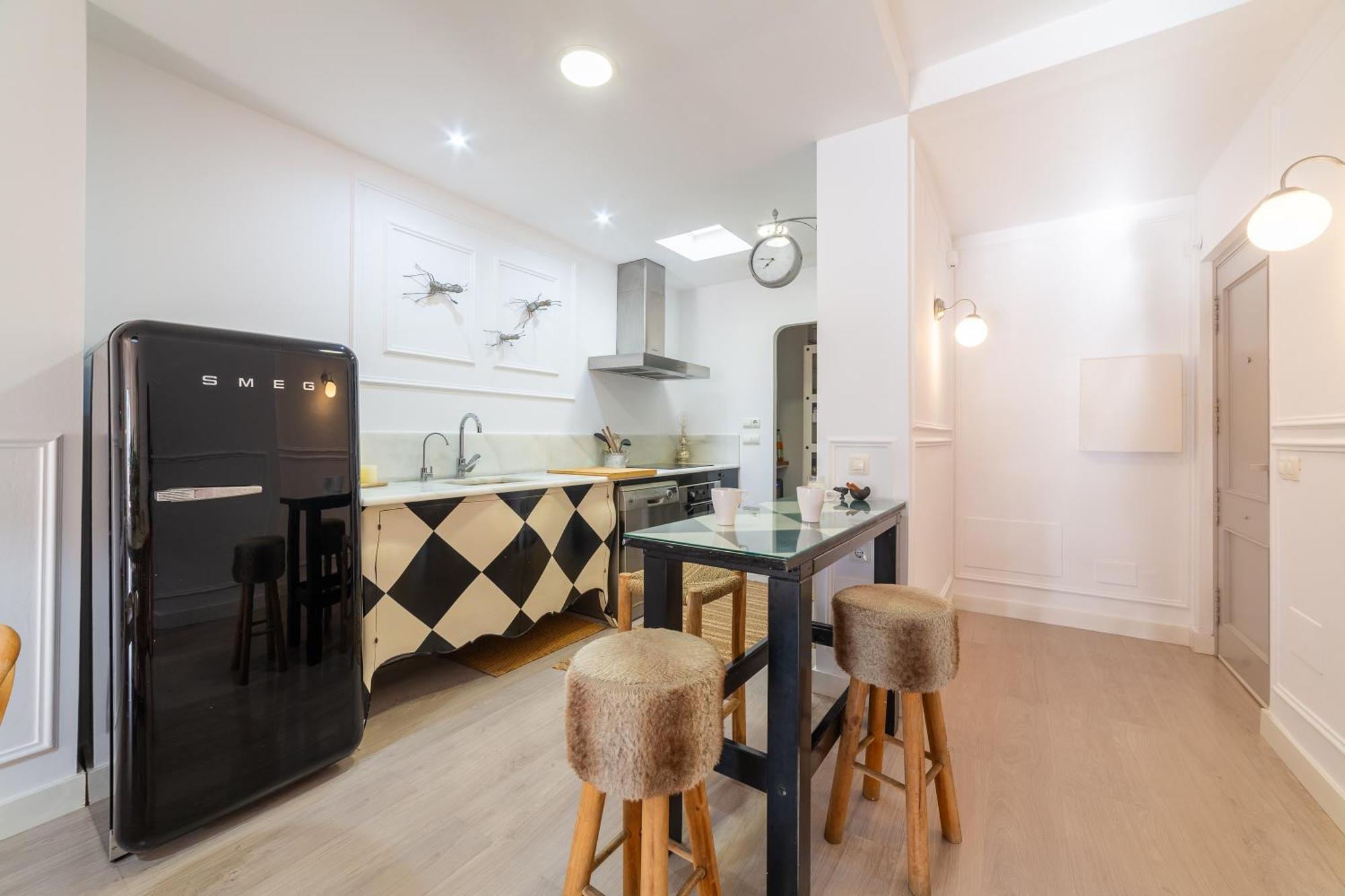 Trendyhomes Ii Apartamento *
