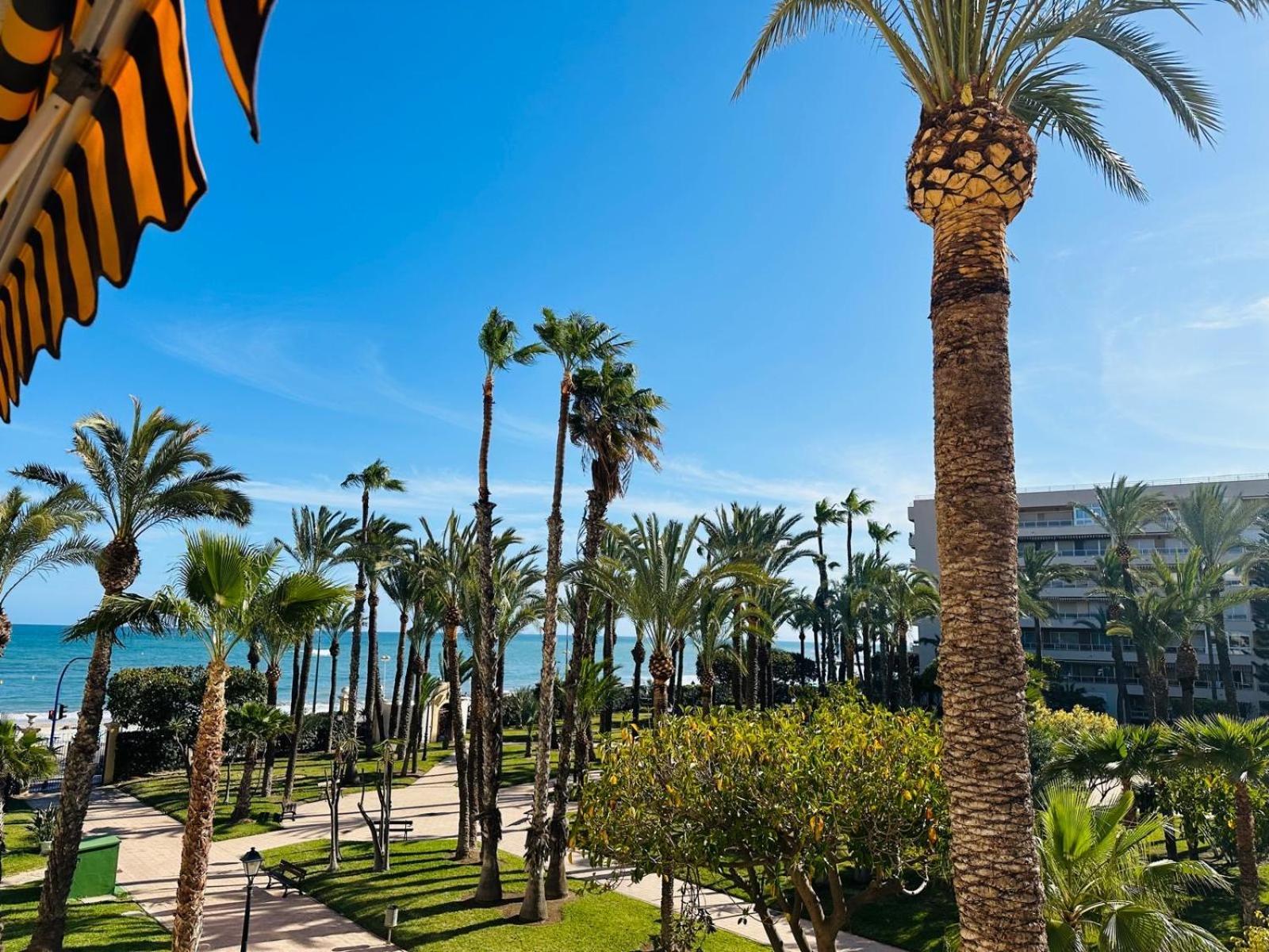 El Palmeral- Vistas, Sea View, Seasonal Pool * Torrevieja