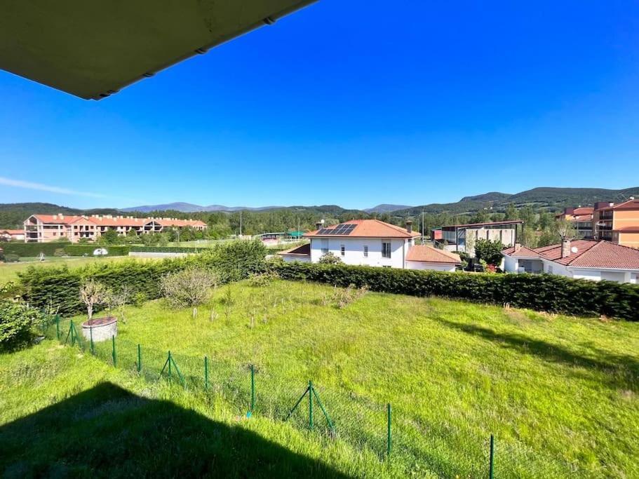Сasa de vacaciones Precioso Chalet En Valle De Mena
