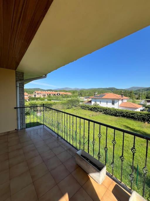 Precioso Chalet En Valle De Mena *