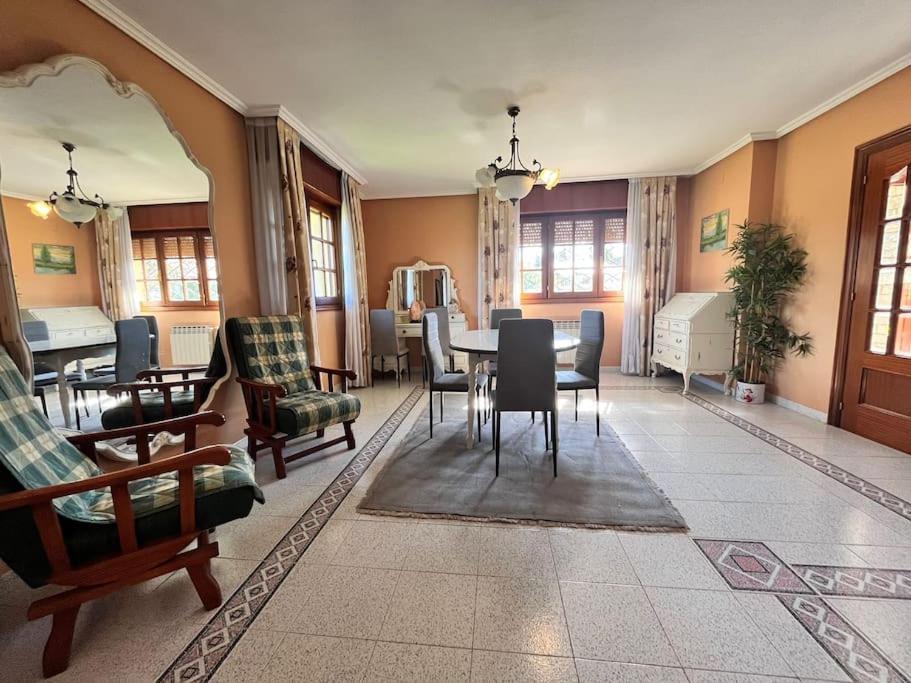 Precioso Chalet En Valle De Mena *