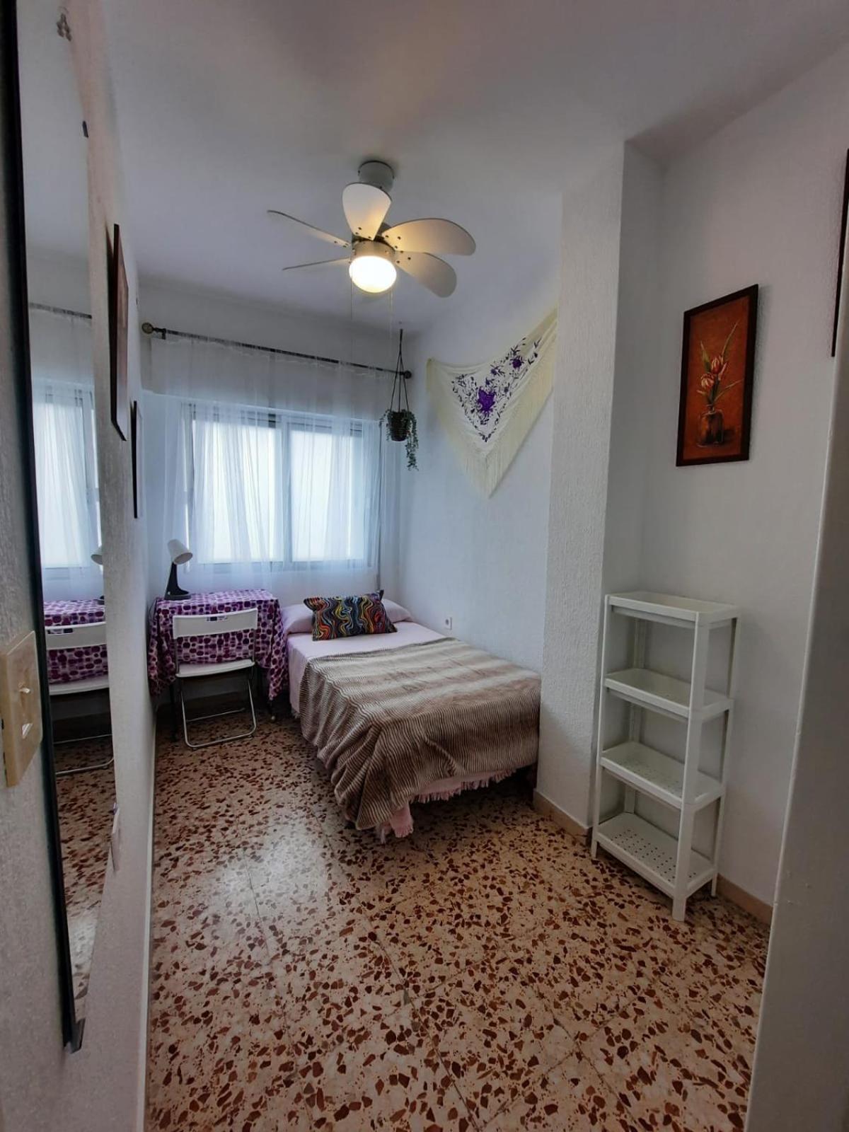 Habitación en casa particular En Mi Piso Del Centro De