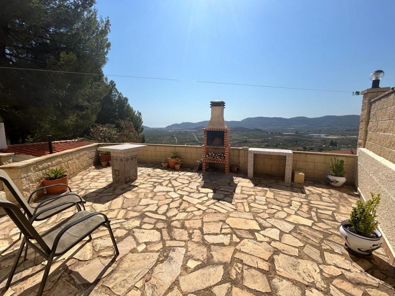 Villa Marvelous Dream With Wifi, 3 Bedrooms And Swimming Pool Ador
