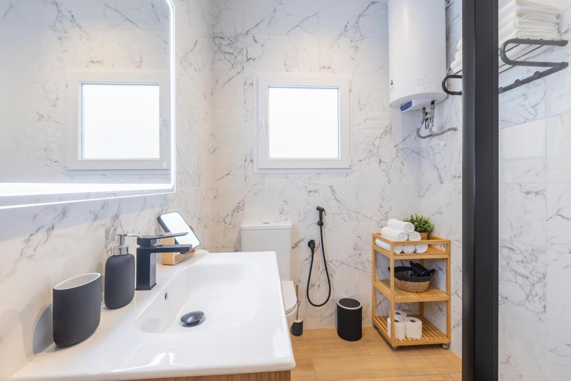 Fully Renovated In The Heart Of Fuengirola, 2 Min Walk To The Apartamento *