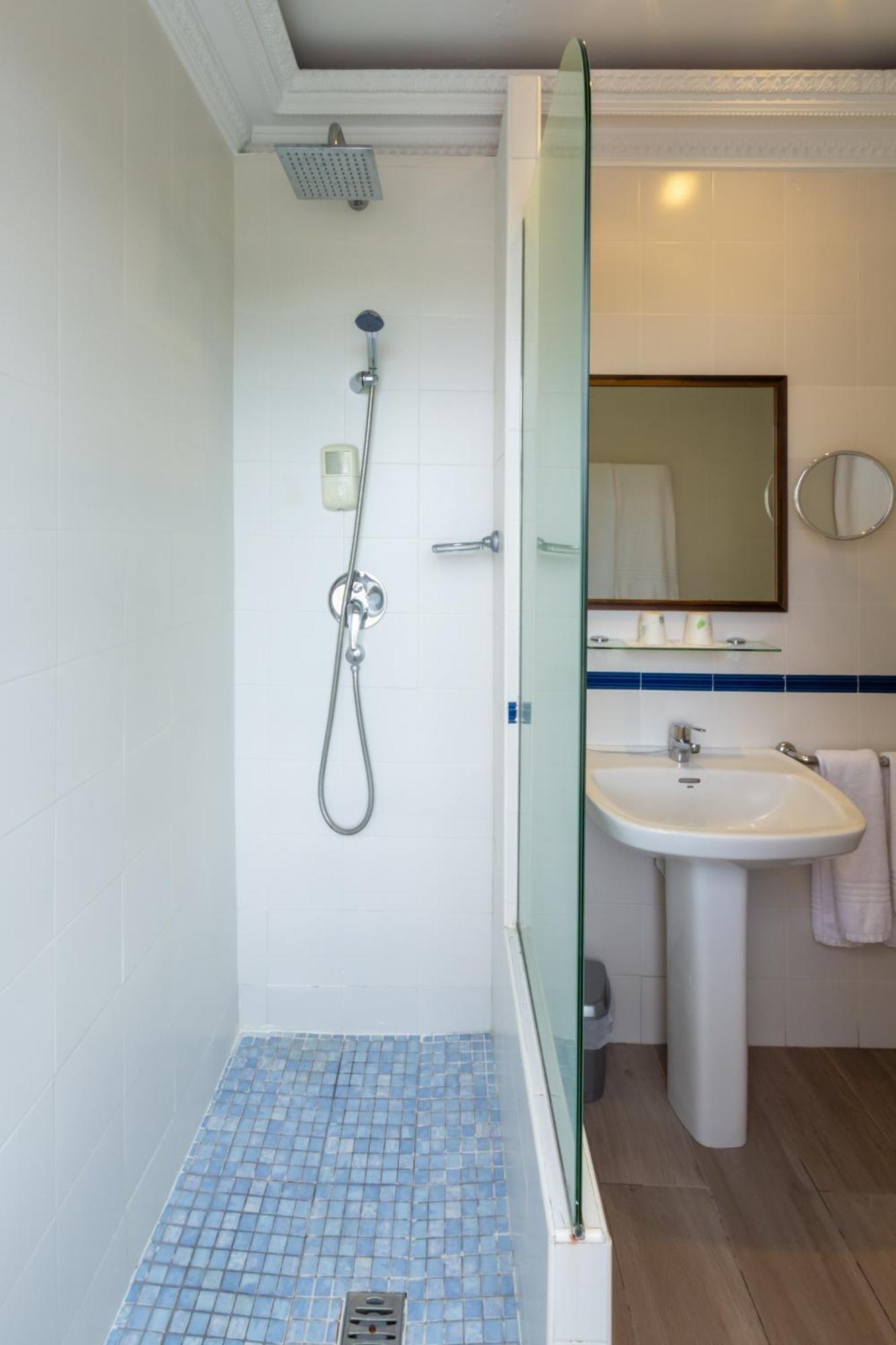 Marixa Hotel *