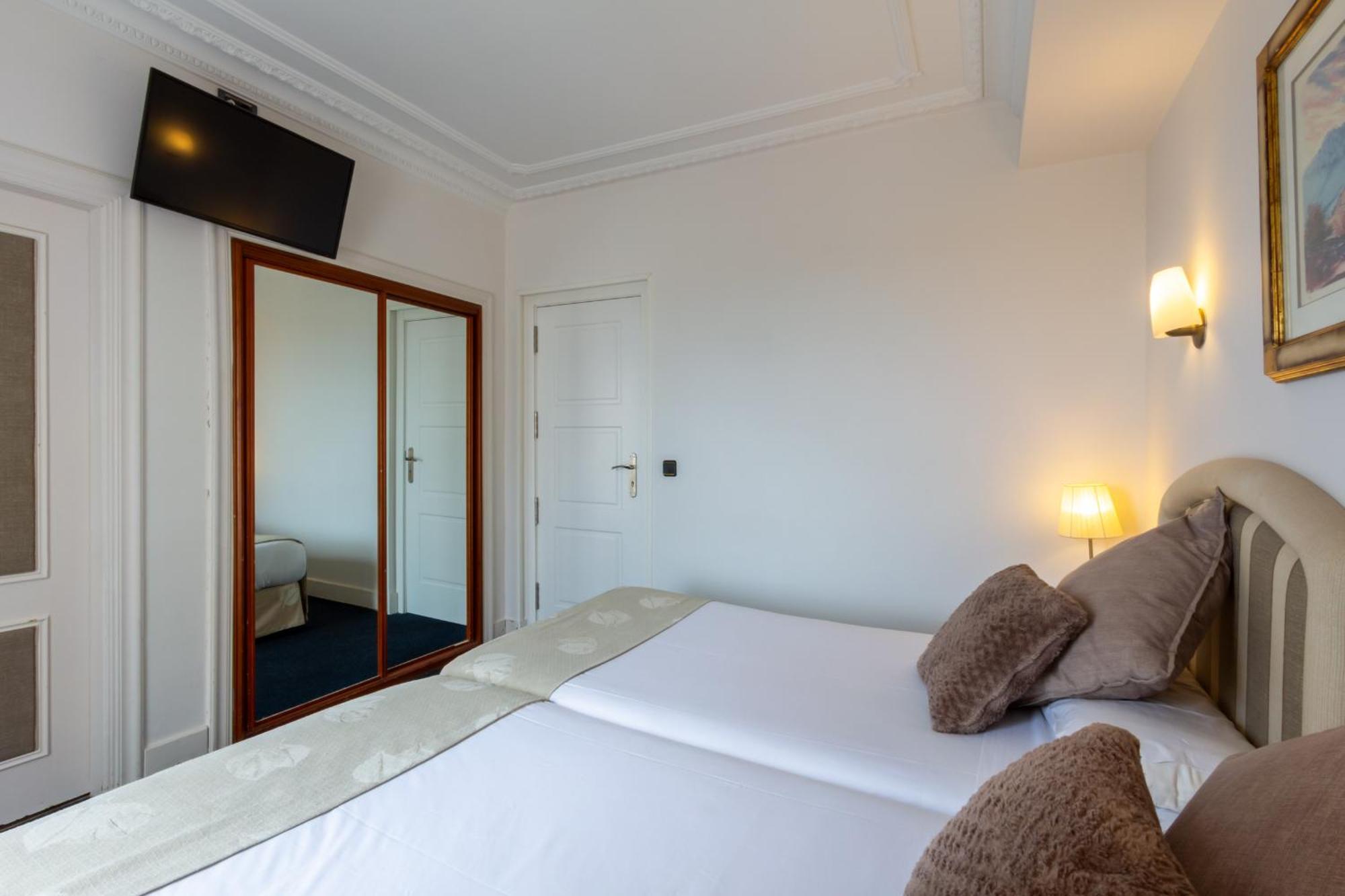 Marixa Hotel *