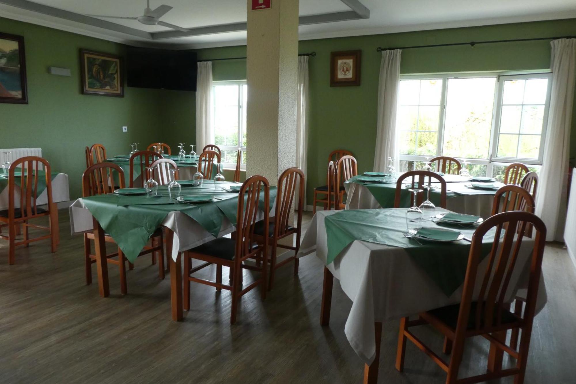 Restaurante El Fornon * Novellana