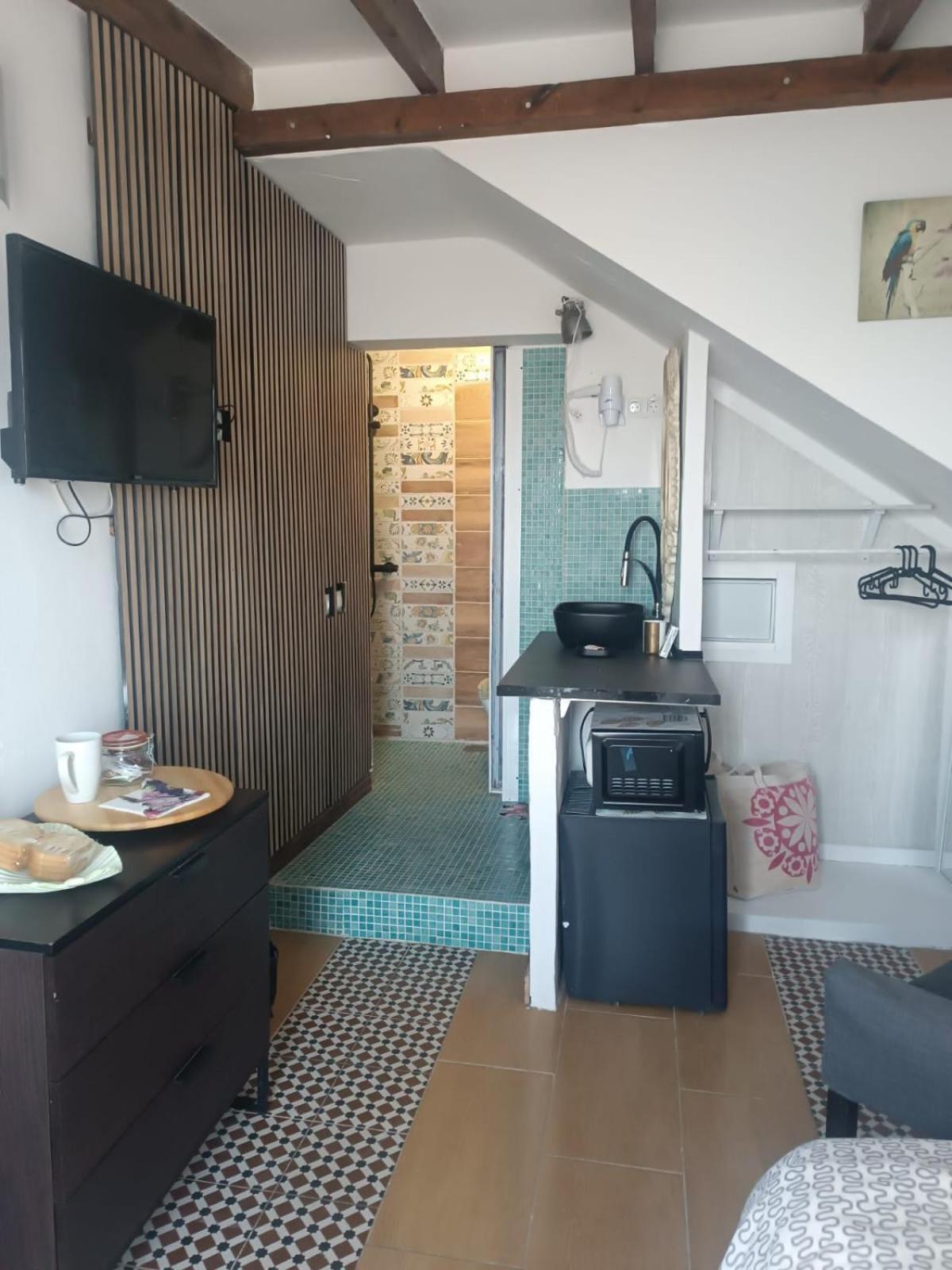 Solo Adultos, Tuneras Country house *