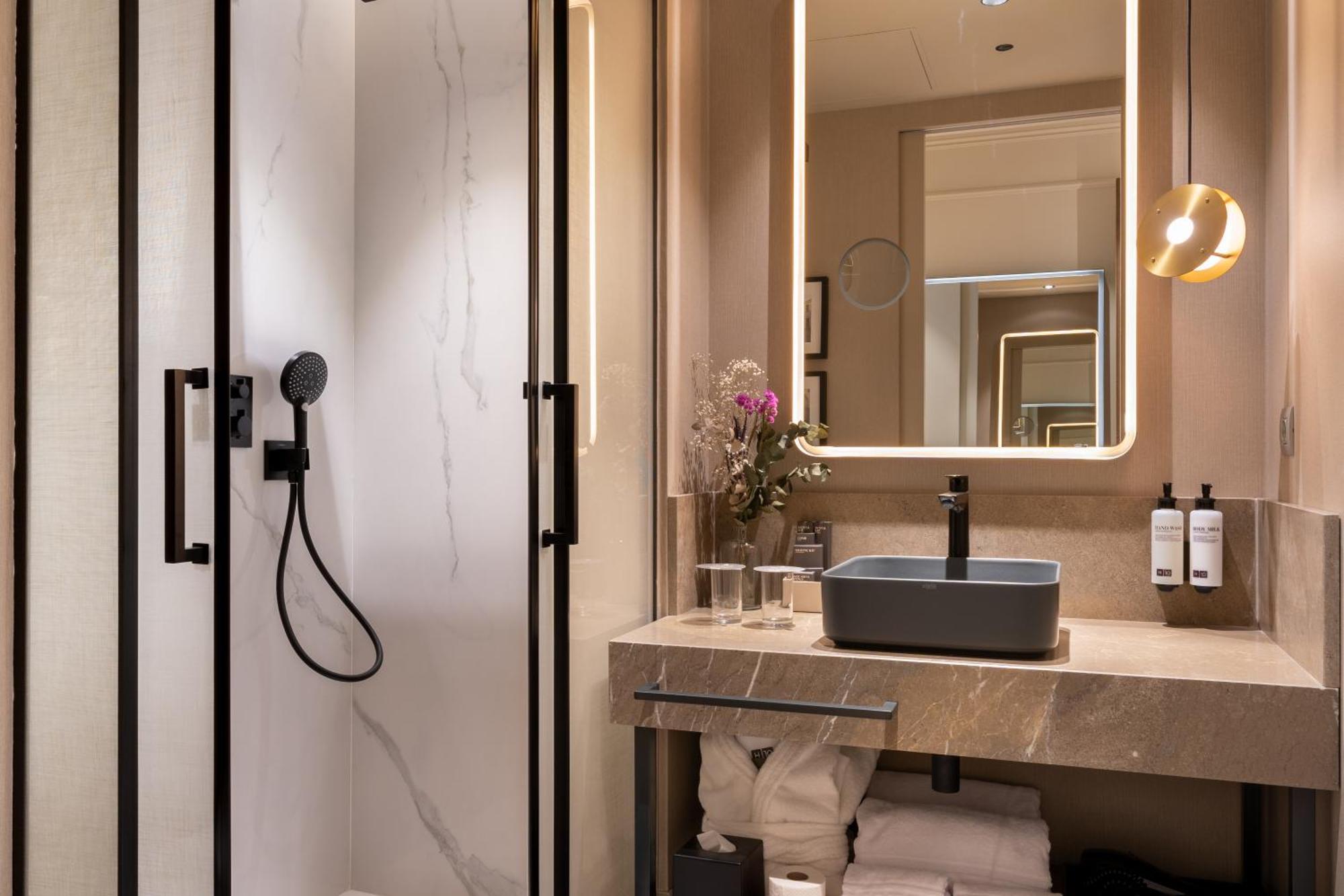 Hotel H10 Palacio Colomera 4*