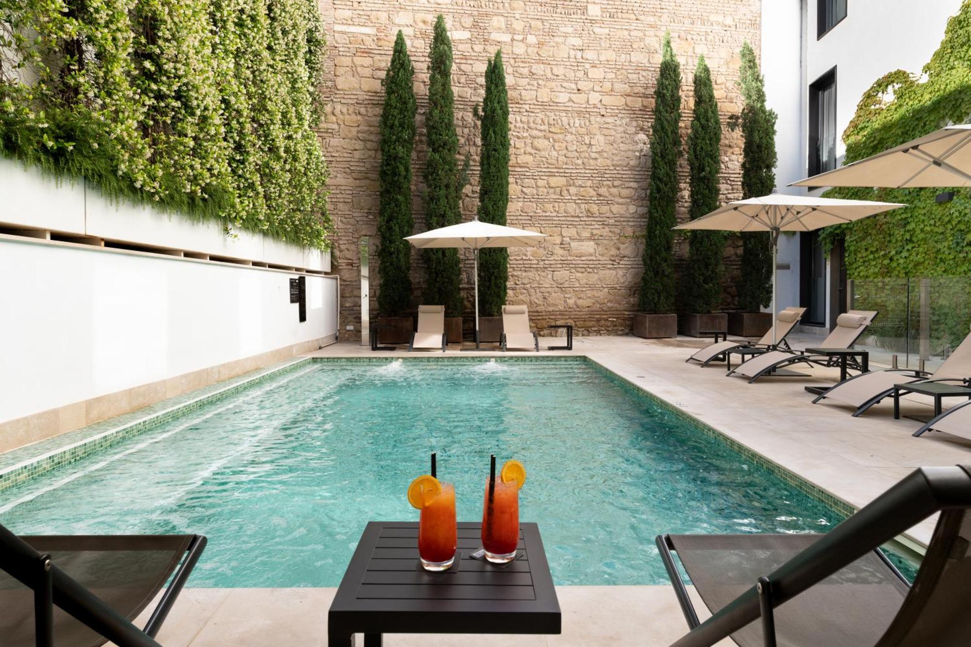 H10 Palacio Colomera 4* Córdoba