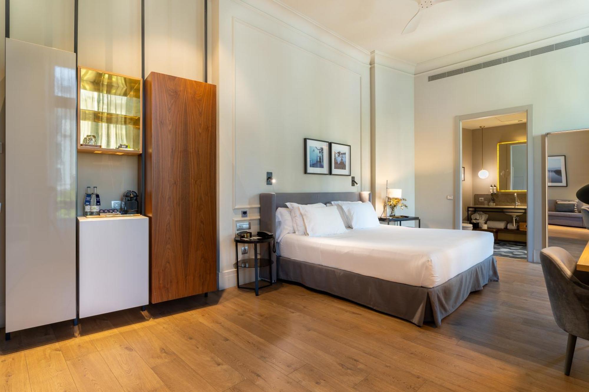 H10 Palacio Colomera 4* Córdoba