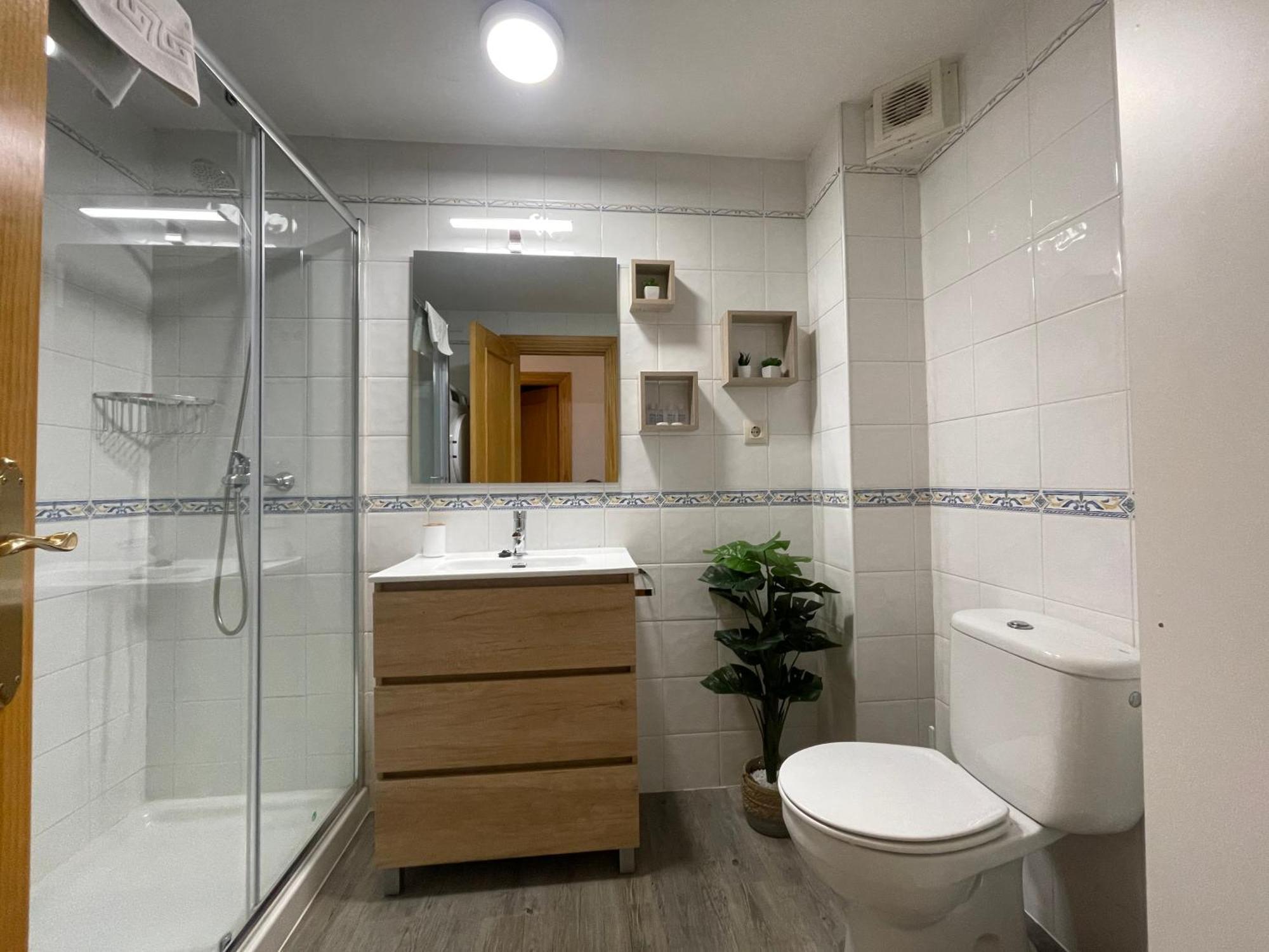B13 - La Granja 2º - Villmor Apartment *