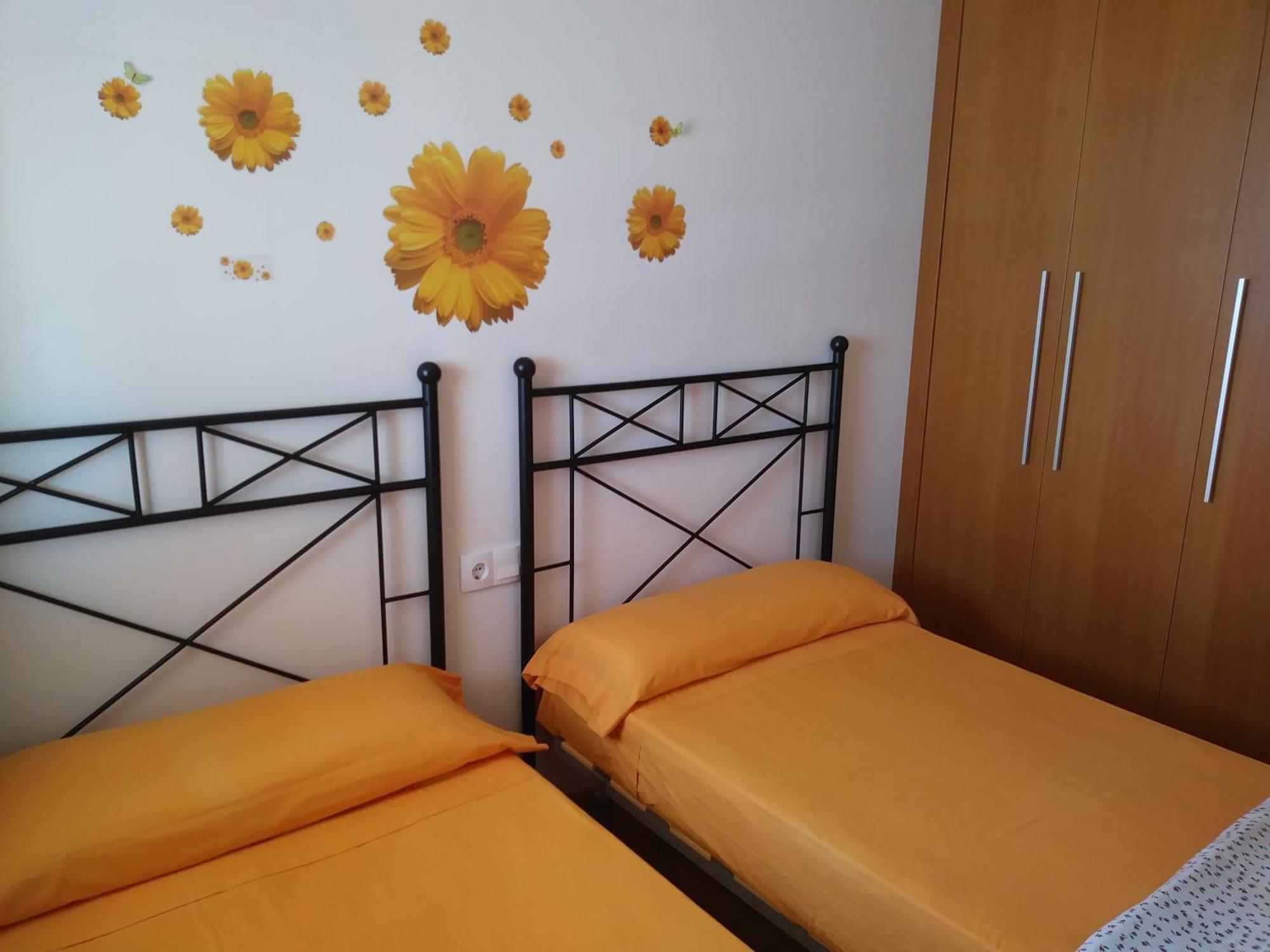 Benedicto Xiii: Beachfront With Parking & Modern Amenities *