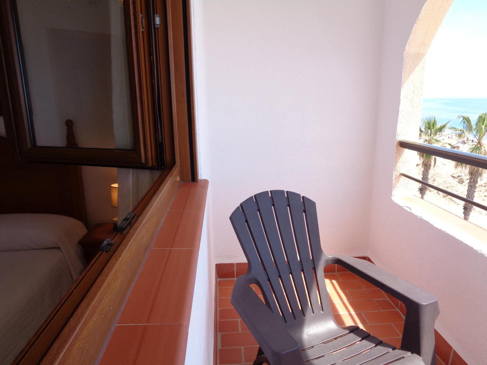 Benedicto Xiii: Beachfront With Parking & Modern Amenities * Peniscola