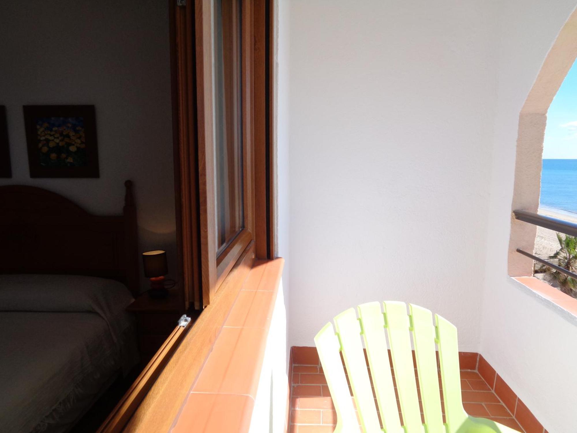 Apartamento En Primera Línea De Playa, Ada Benedicto Xiii,
