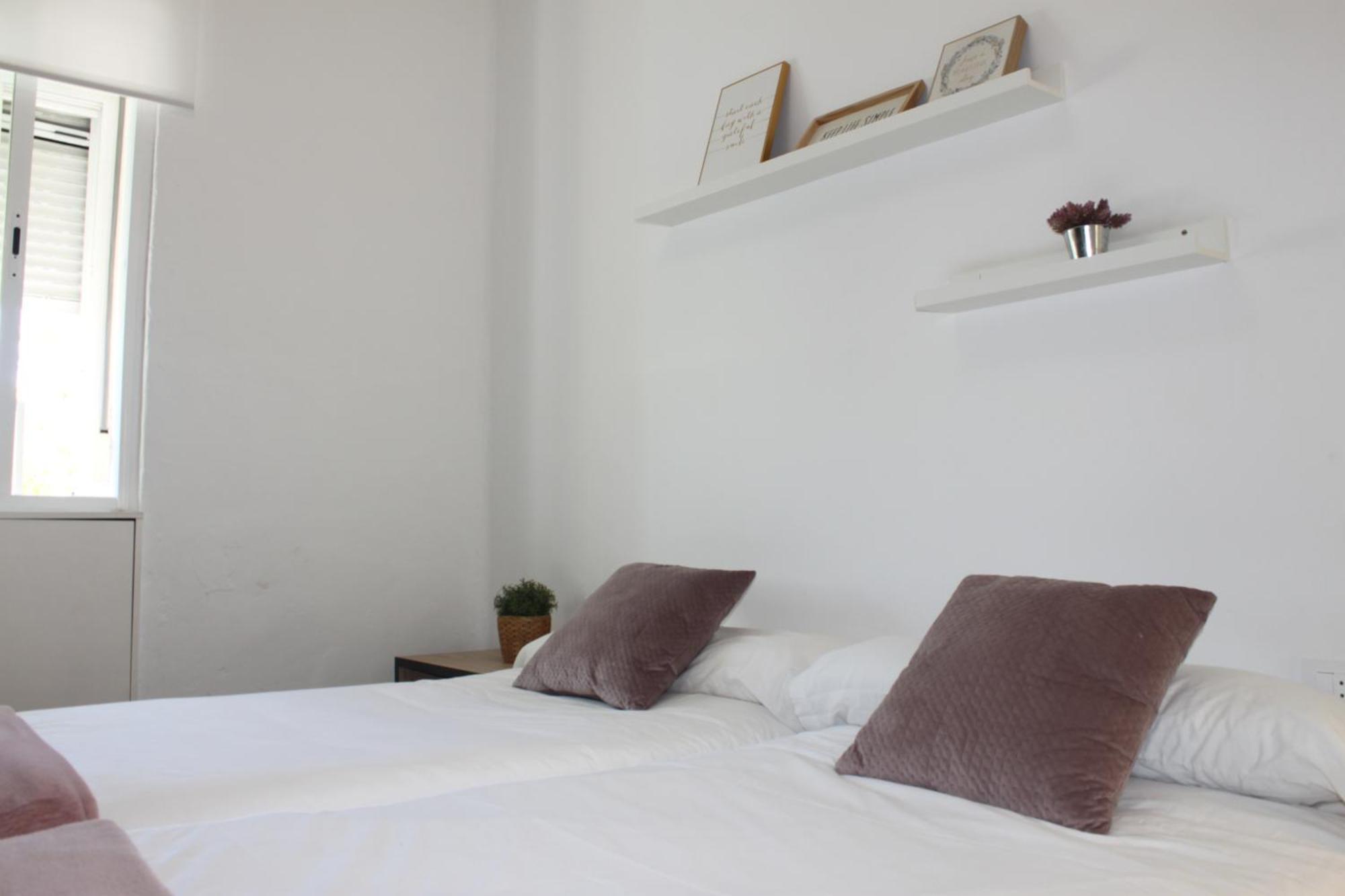 Apartment En Cordoba, Puente Y Torre Calahorra *