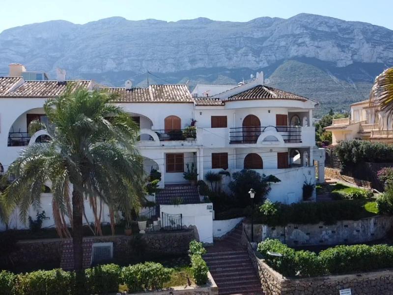 Casa Clare - 3 Bedroom In * Denia