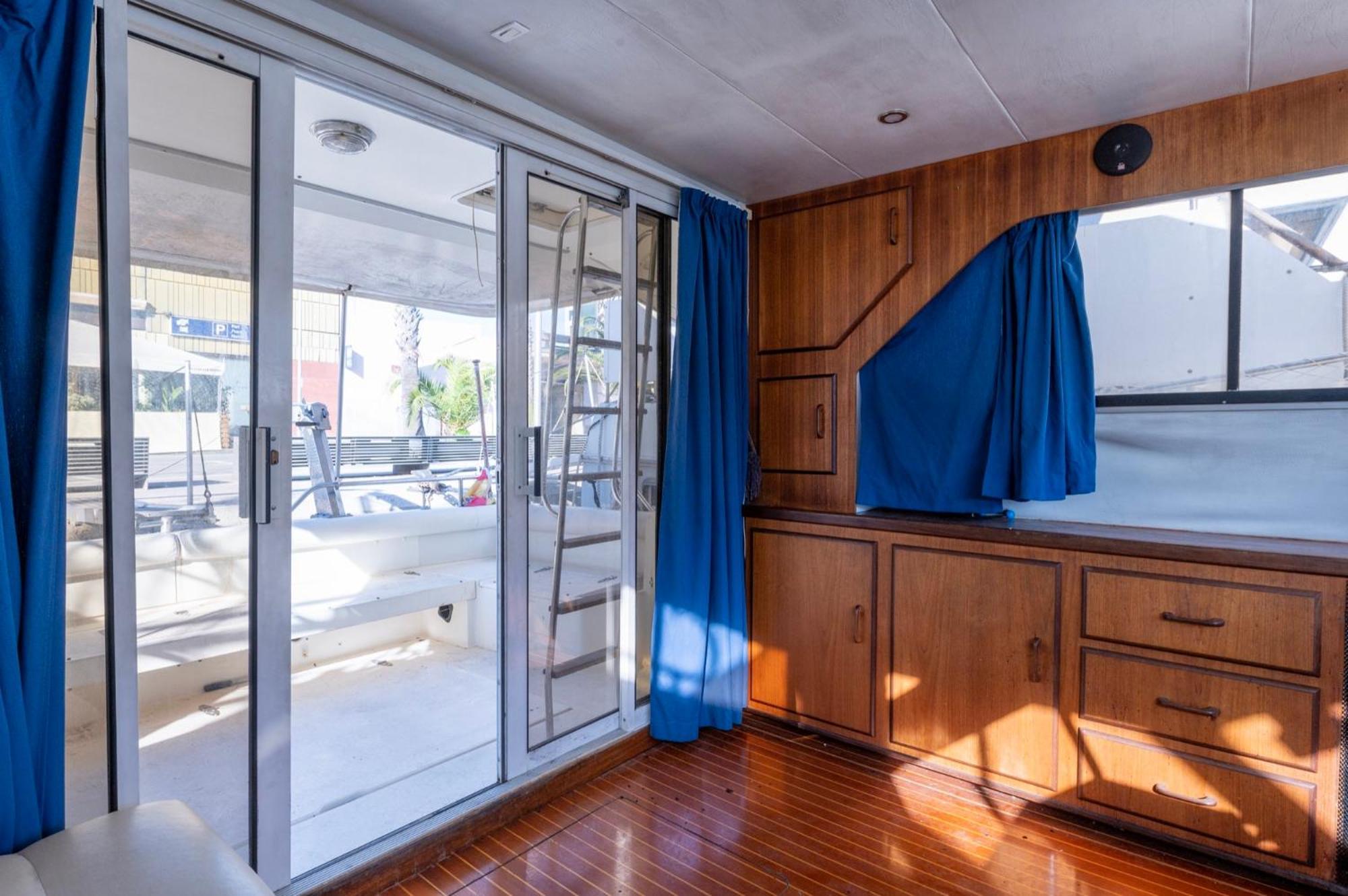 Hotel en barco Boat Barcelona *