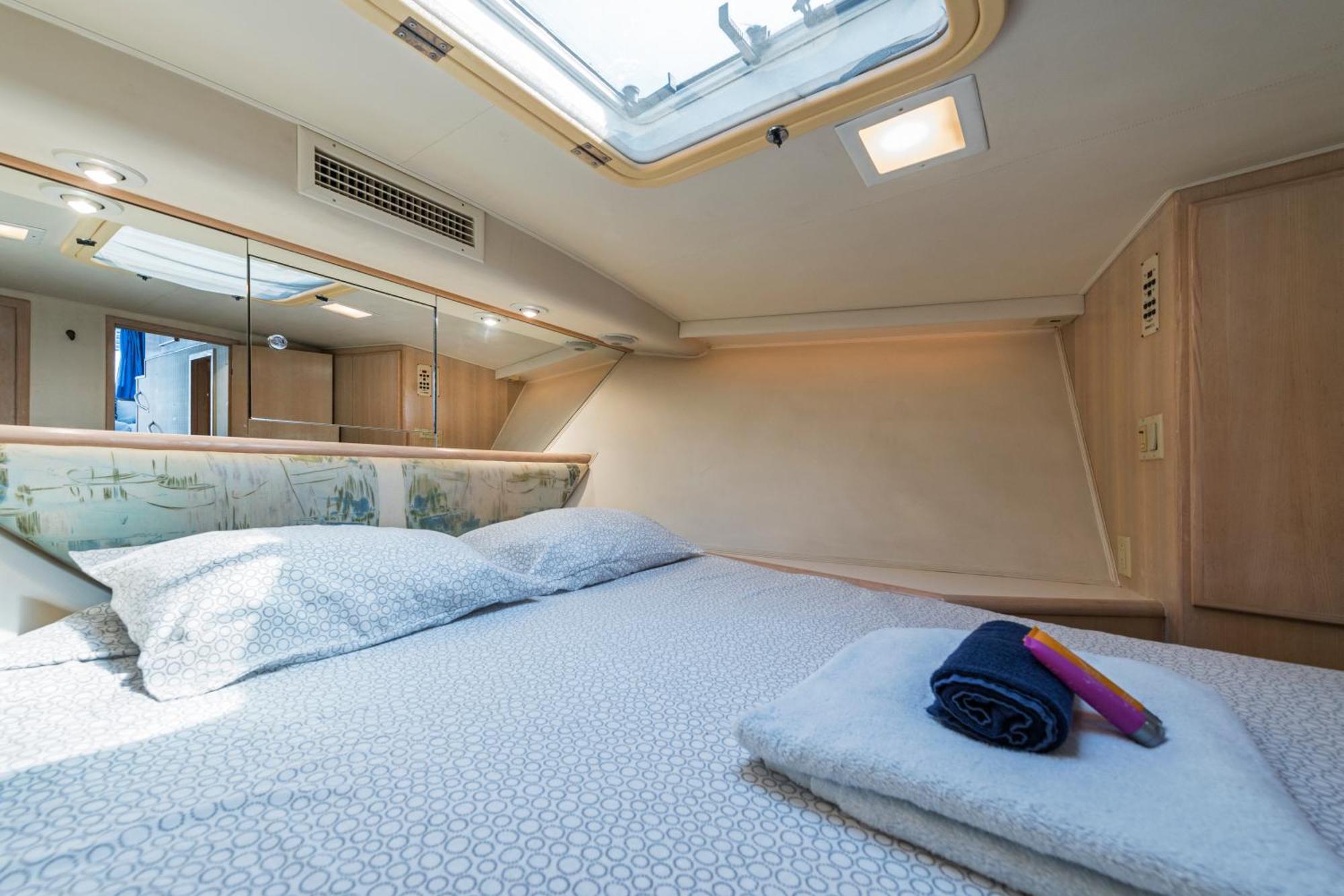 Boat Barcelona Botel