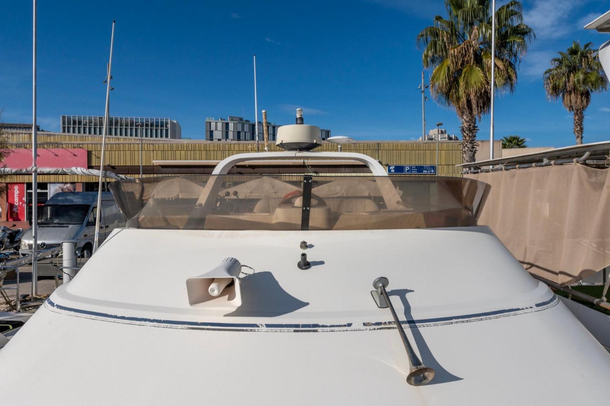Boat Barcelona Botel