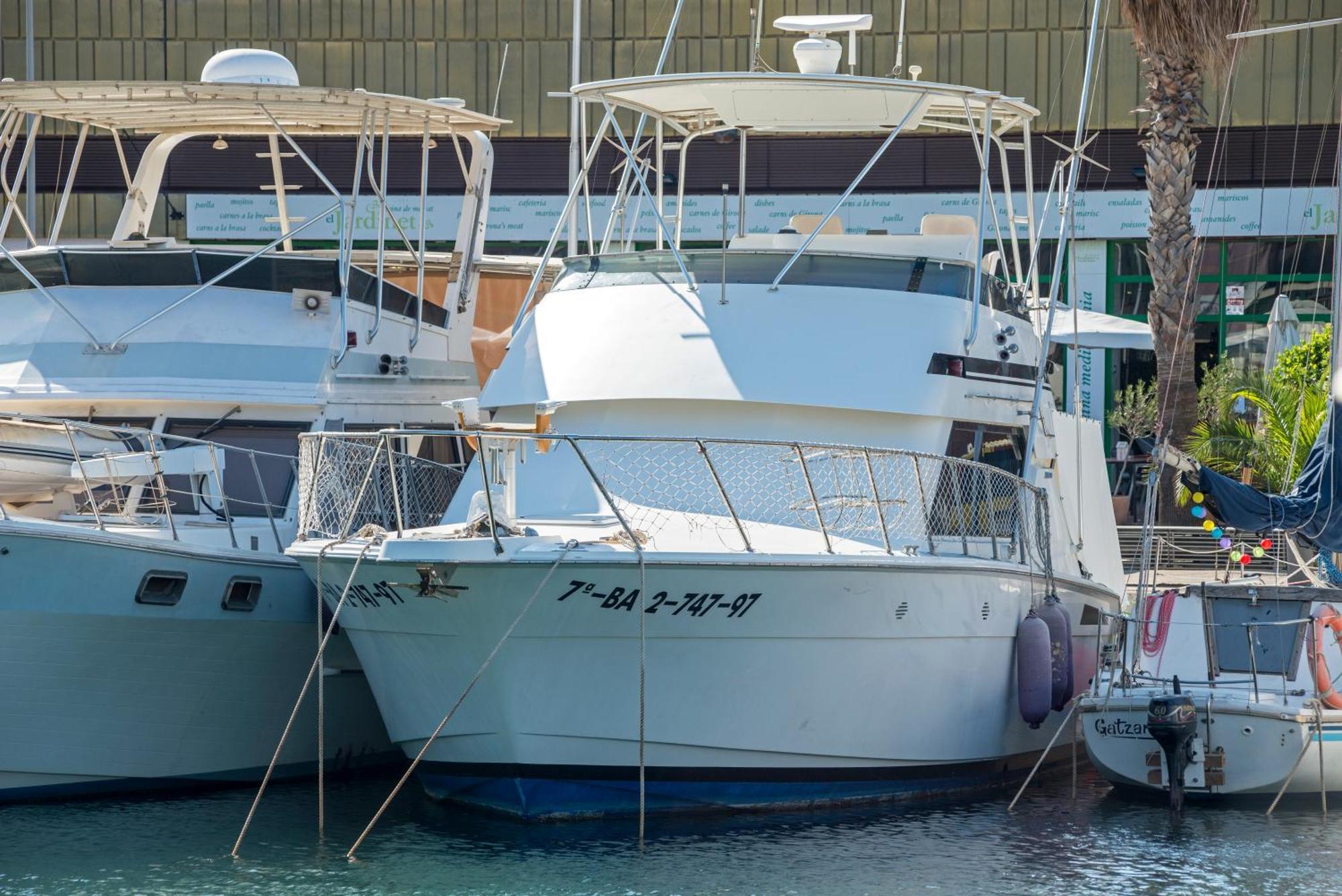 Botel Boat Barcelona *