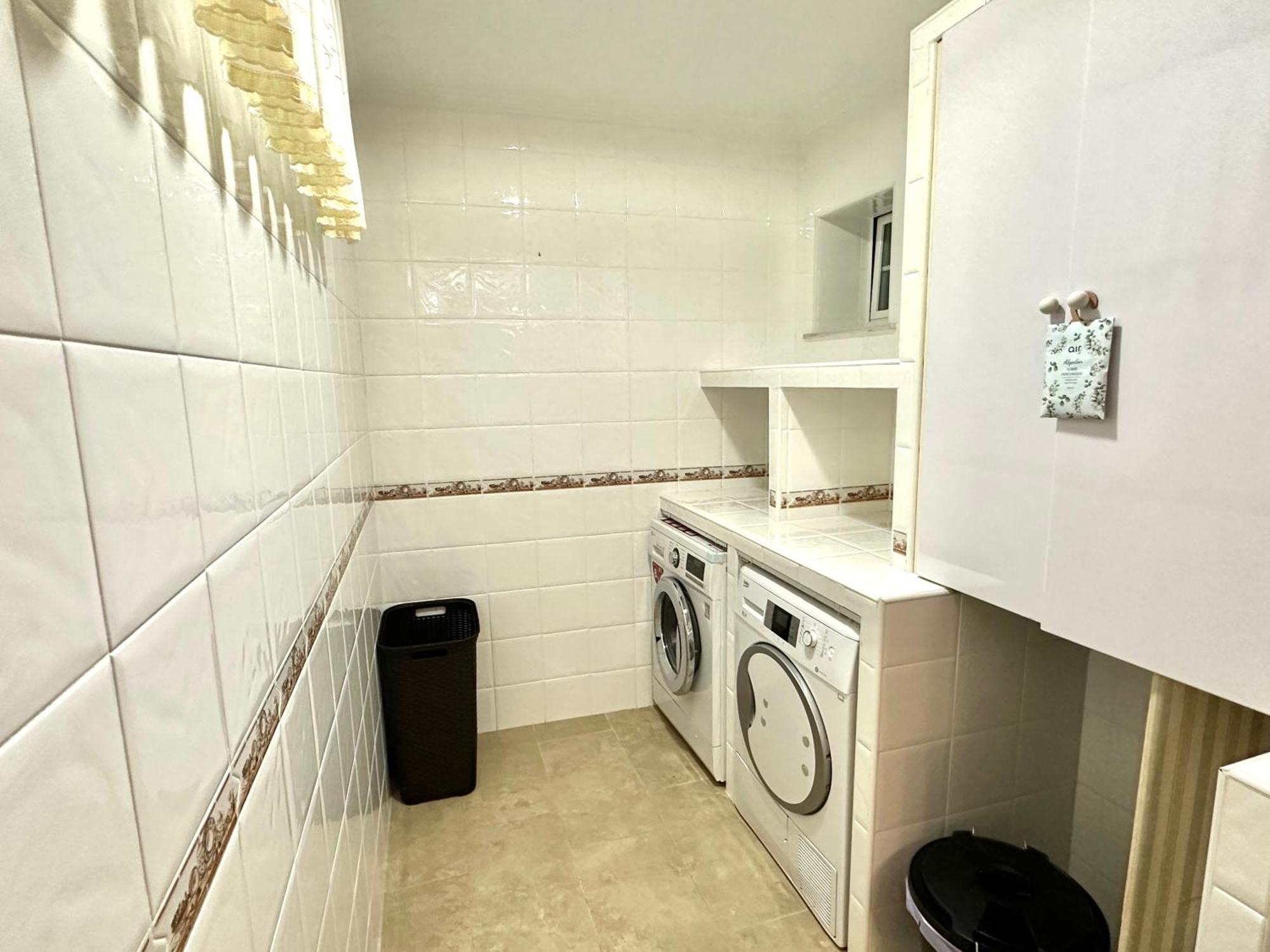 8 Familiar Con Piscina Holiday home