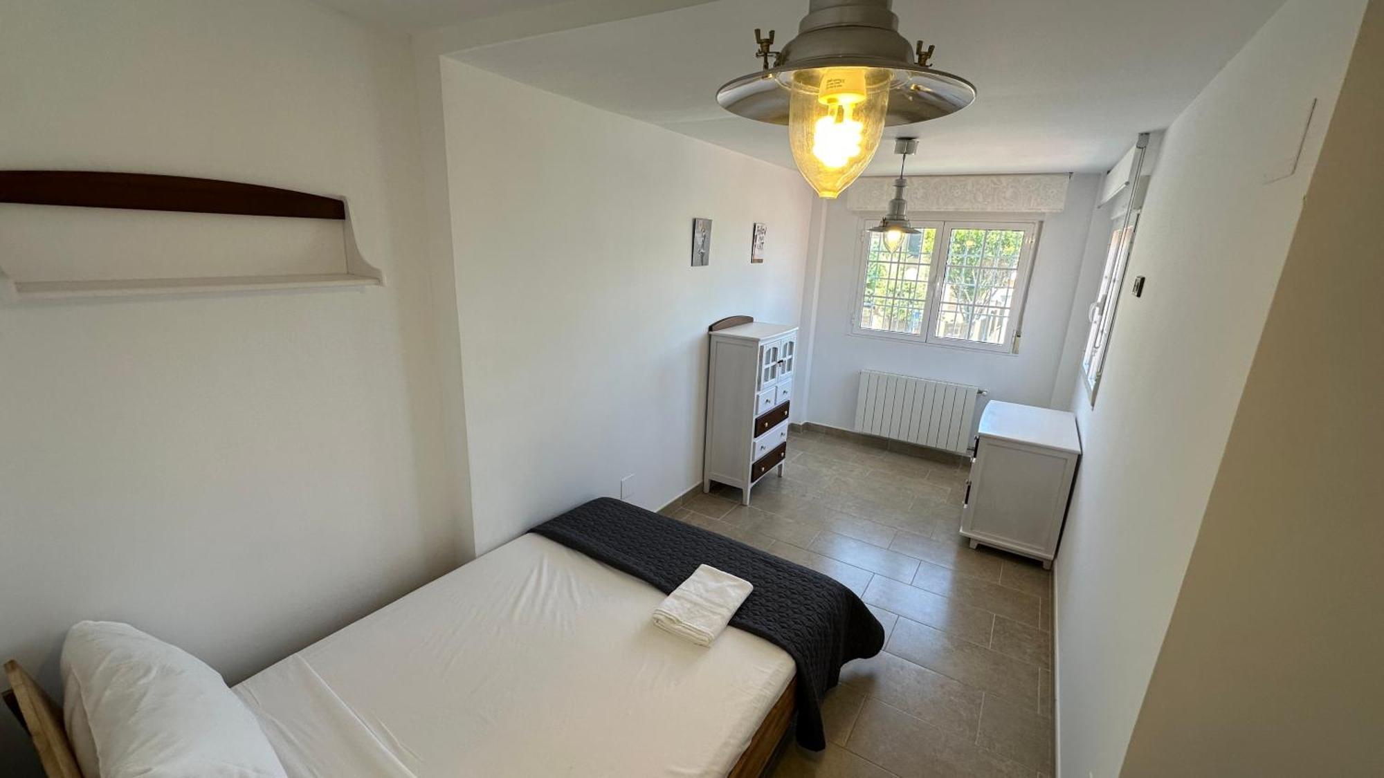Holiday home 8 Familiar Con Piscina *