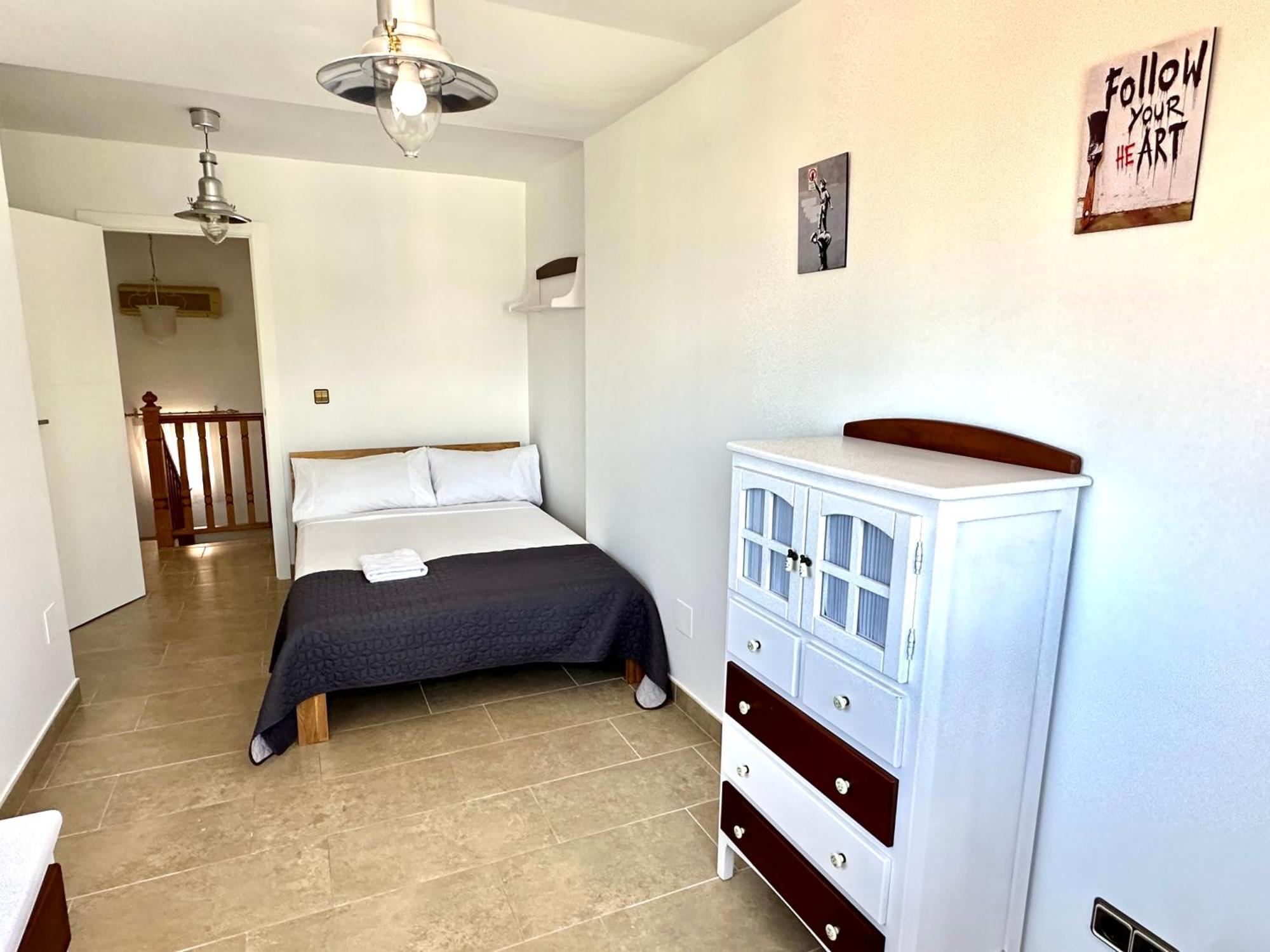 8 Familiar Con Piscina Gran Alacant