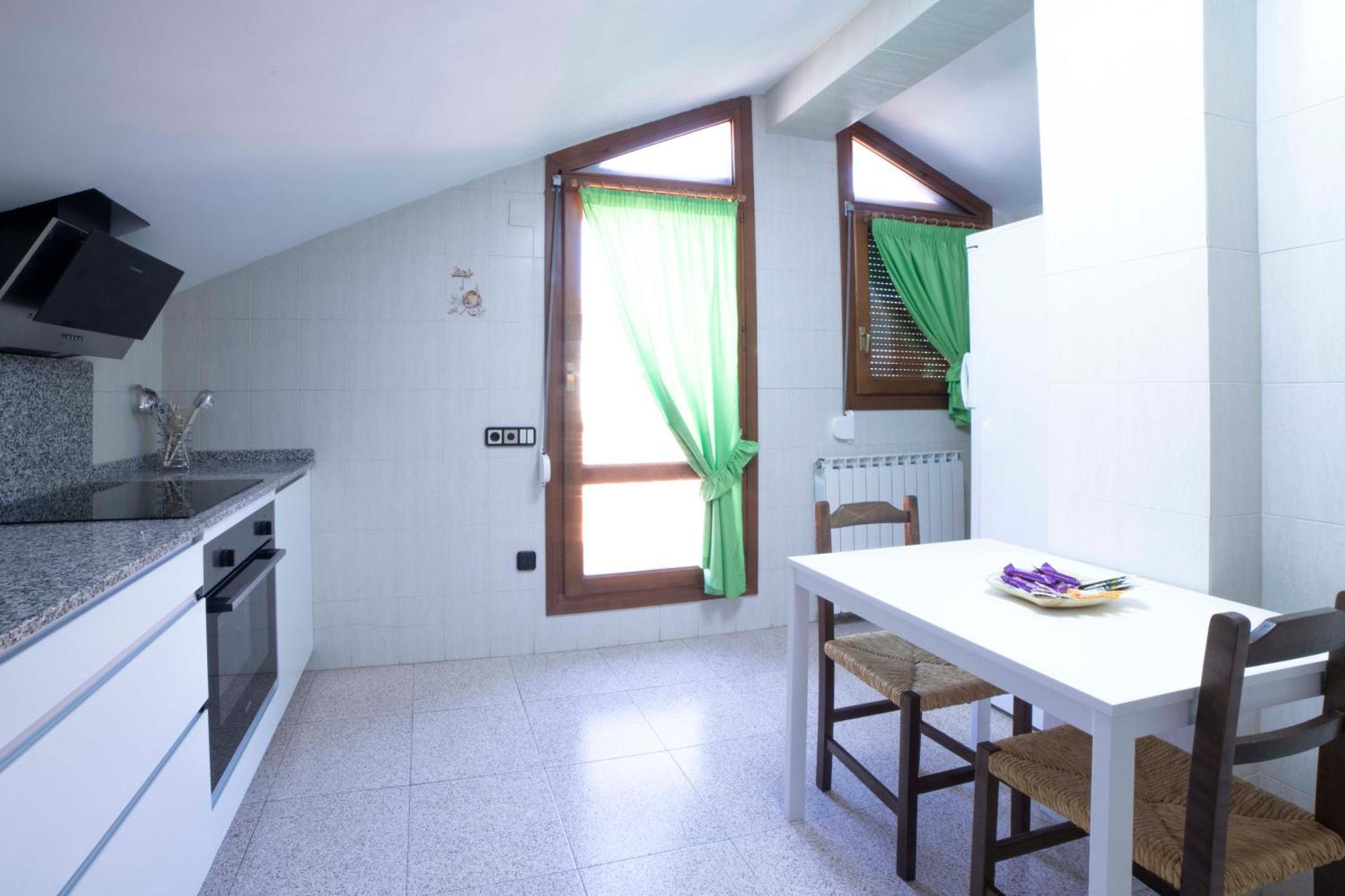 Apartamento Turjalon - *