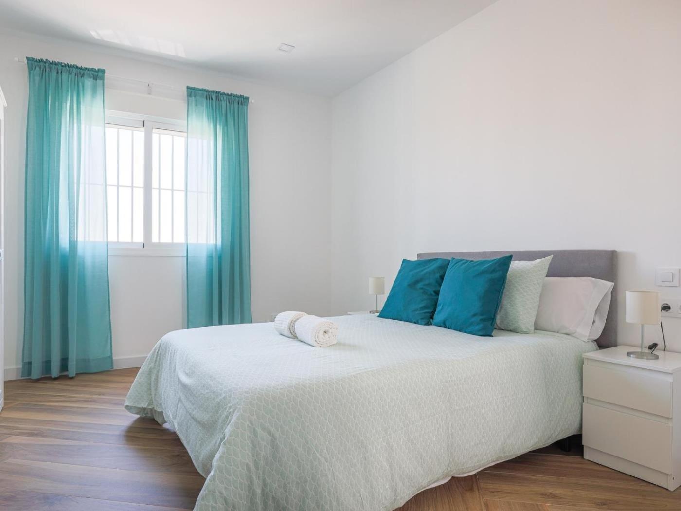 Apartment Algaba Aral *