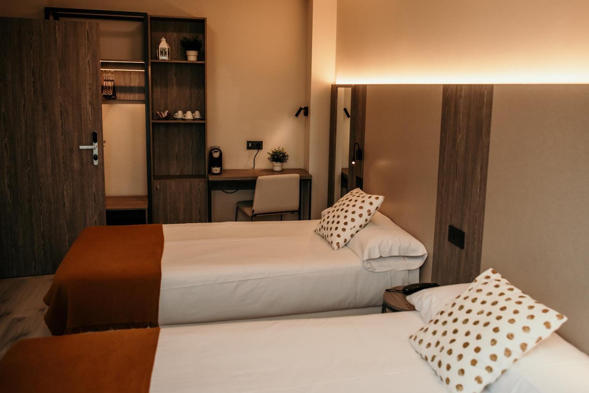 Lux Hotel 3*