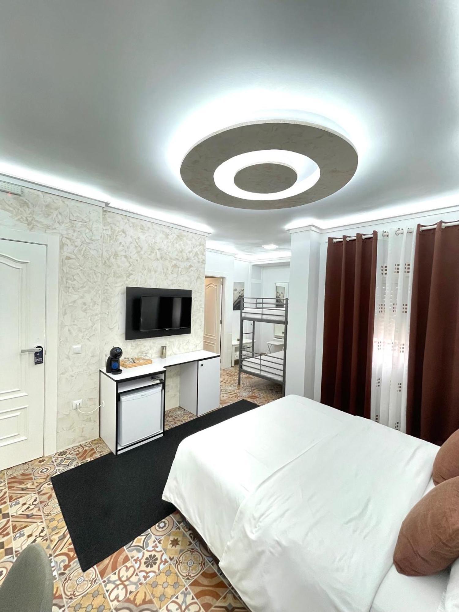 Galeon Boutique *